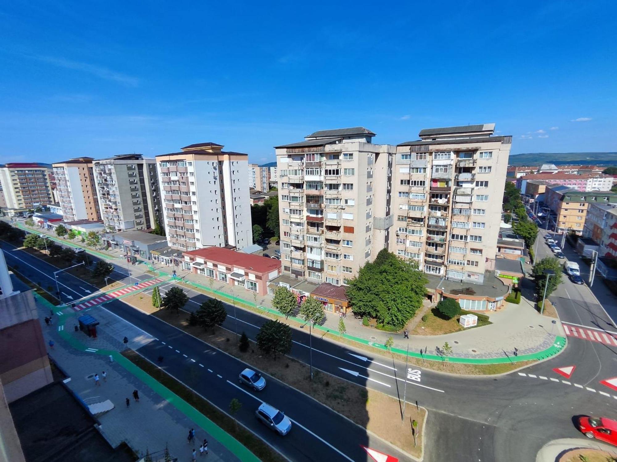 Zen Apartament Apartment Alba Iulia Exterior photo